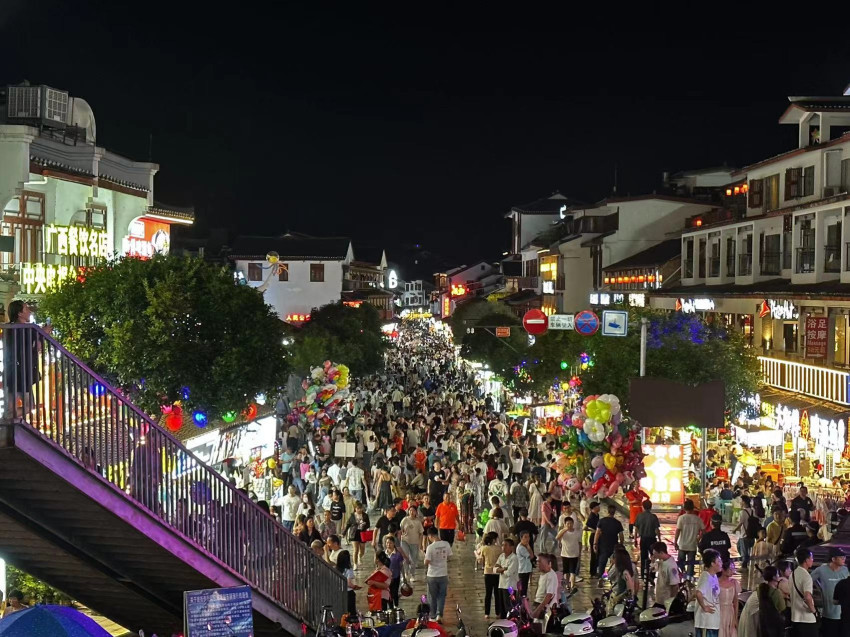 文章附图